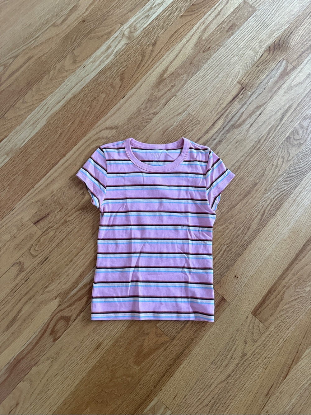 Light pink striped shirt cropped